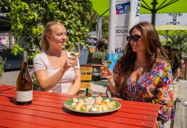 Käse trifft Wein