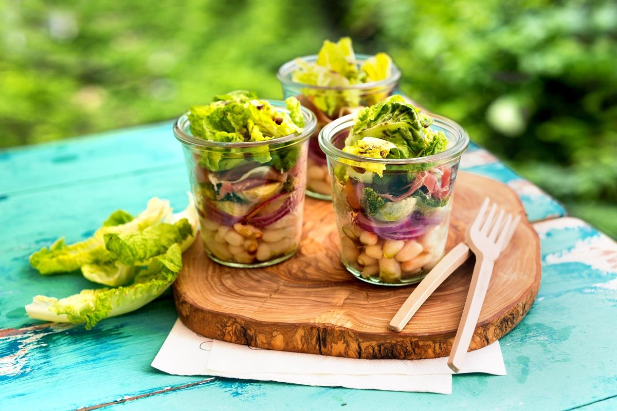 Bunter Salat im Glas KIELerleben