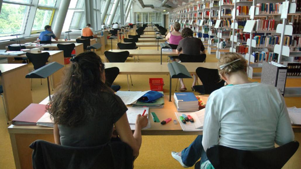 Uni verlost begehrte Studienplätze