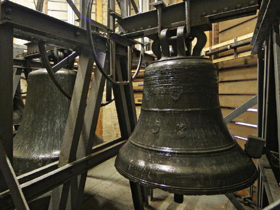 Die Bronzeglocke ist das Herzstück der Paulus-Kirche