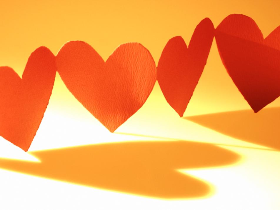 Ein Glücksrad dreht sich um das Thema Liebe