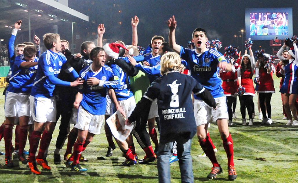 So feierten die Kieler nach dem 2:0-Sieg gegen den FSV Mainz 05