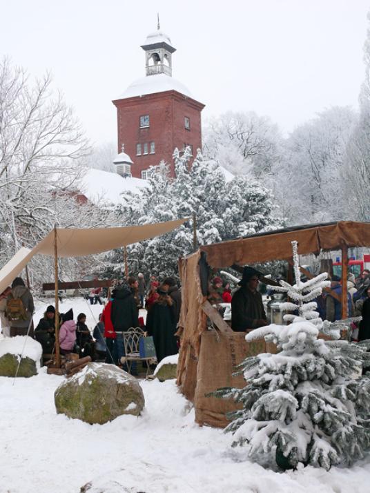 Historischer Weihnachtsmarkt auf Gut Bossee