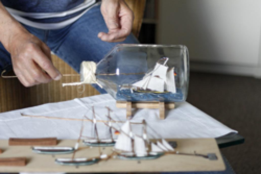 Wie kommt das Schiff in die Flasche? 