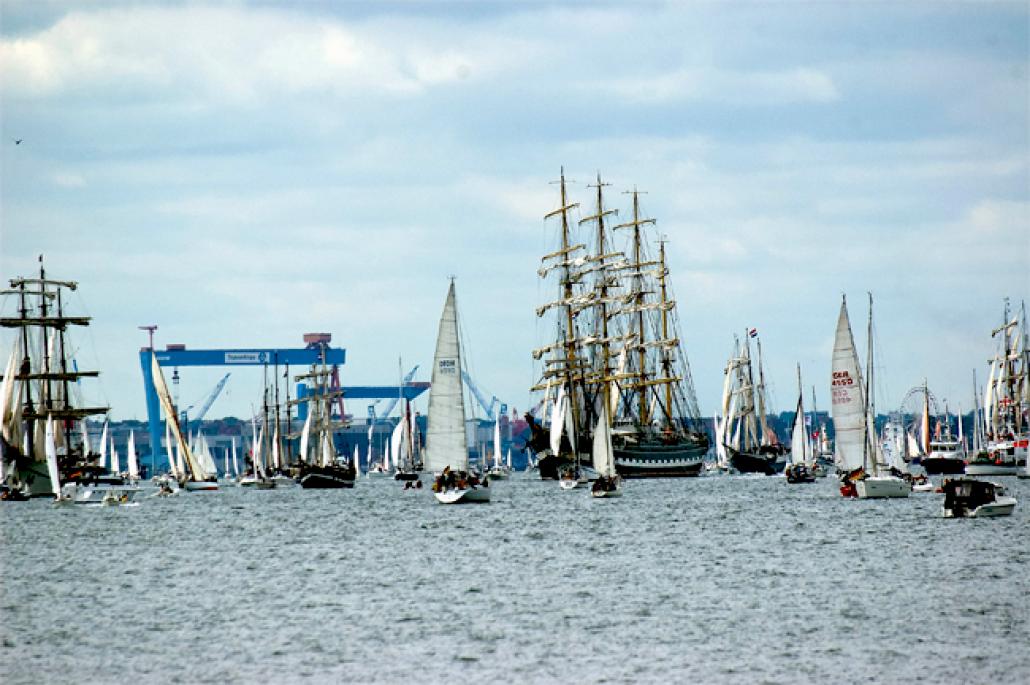 Maritimer Höhepunkt: Windjammerparade