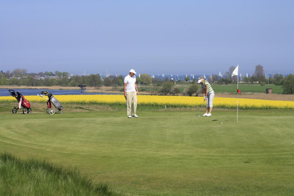 Ein Besuch auf dem Golfplatz