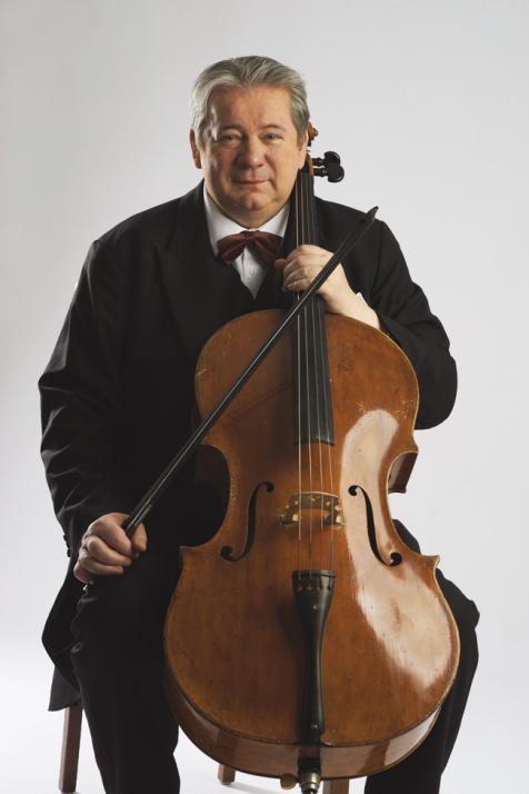 „Selten hat ein Konzert soviel Aufsehen erregt, wie der Benefizabend von Cellist Thomas Beckmann.“ (Ruhr Nachrichten)
