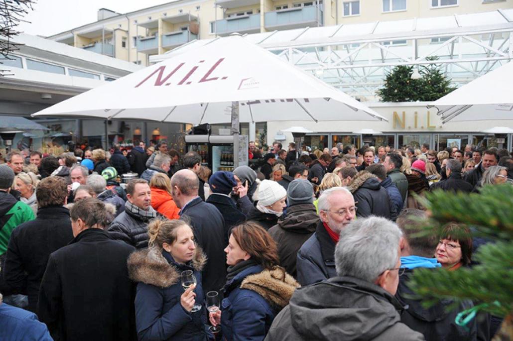 Champagner-und Austernbar Event im N.i.L.