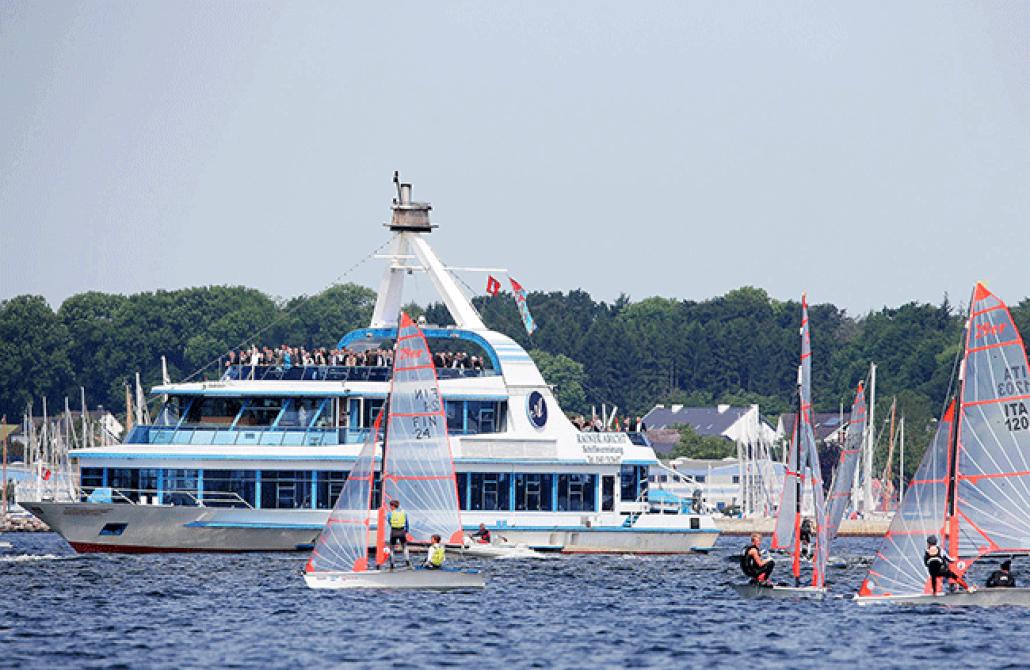 Kieler Woche heißt Segeln; Foto: www.segel-bilder.de