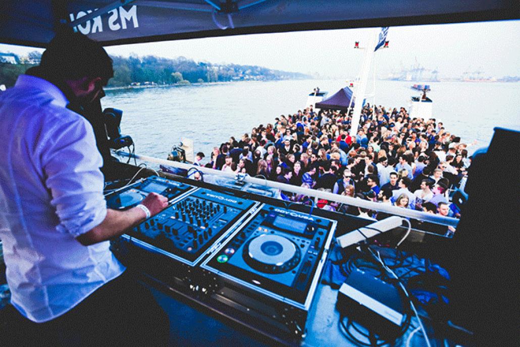 Gewinnt Tickets: Houseboat-Party auf der MS KOI