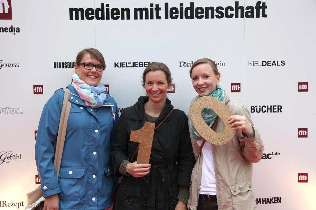 Ann-Kristin Kleinschmidt, Mareike Hansen und Vivien Koitka von falkemedia