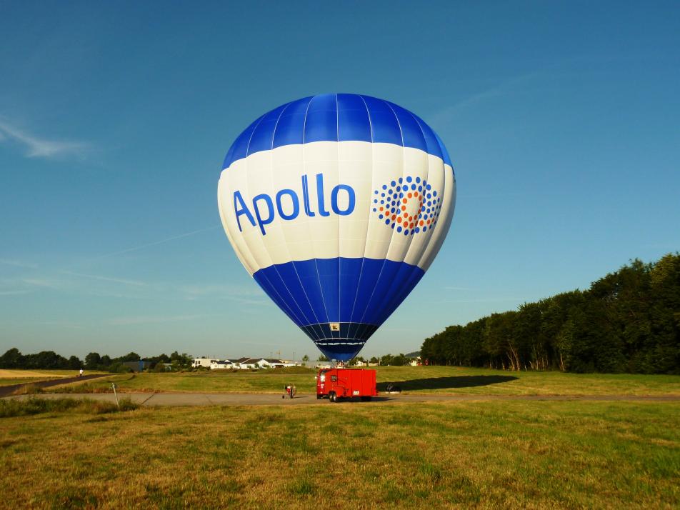 Mit Apollo-Optik eine Ballonfahrt über die Kieler Woche gewinnen