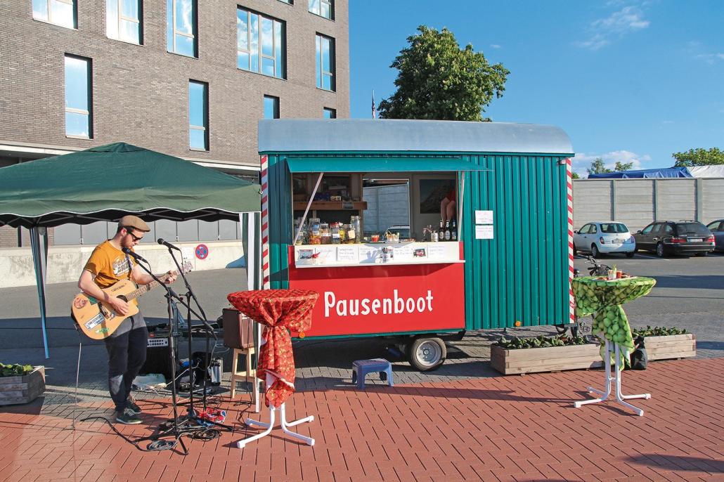 Das Pausenboot steht mittwochs am Seefischmarkt