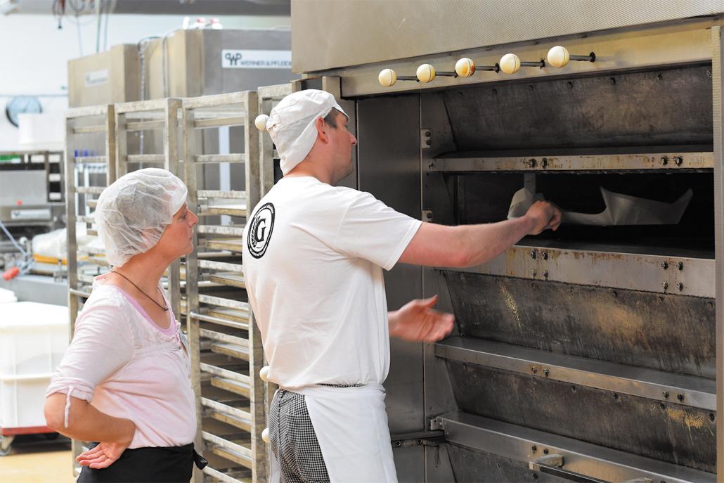 Die Rezepte der Hobbybäckerinnen wurden unter 
professionellen Bedingungen nachgebacken