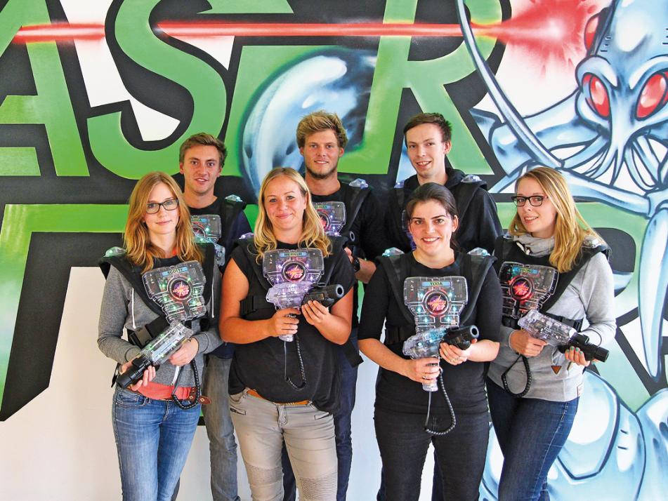 KIELerLEBEN-Mitarbeiter haben mit Freunden die neue Lasertag-Arena, das Laser Universe, in Schwentinental getestet