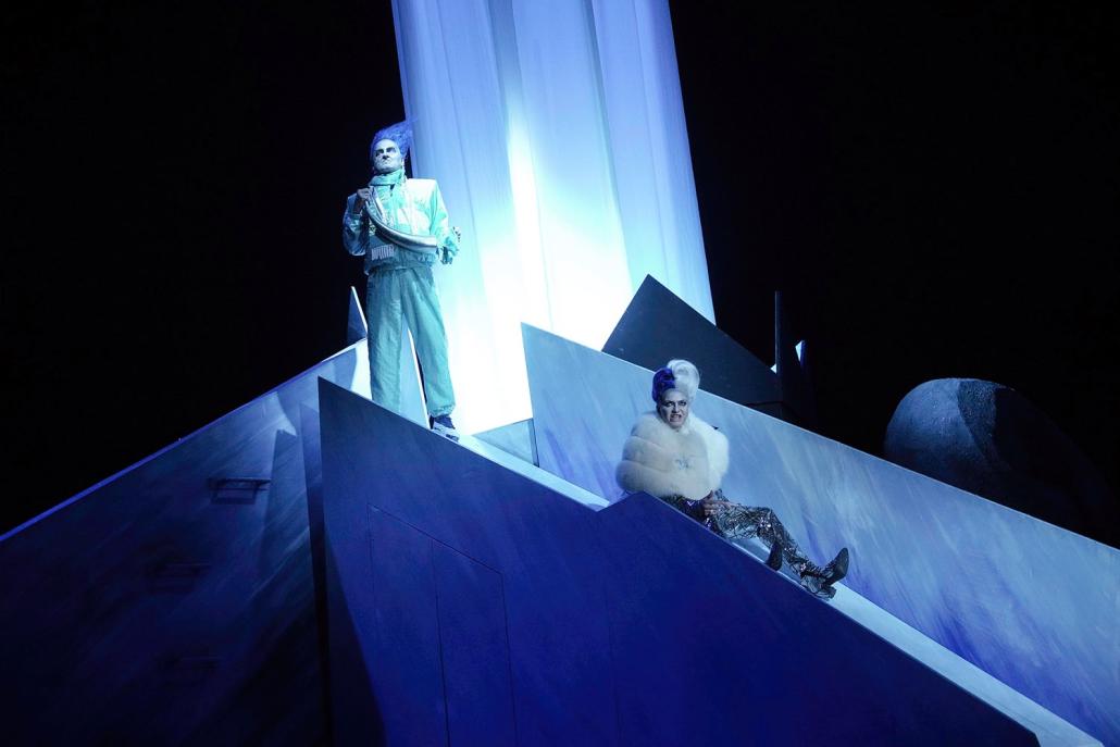 Das Theater Kiel verzaubert mit  „Die Schneekönigin“