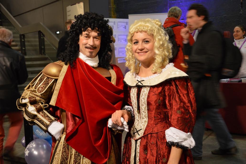 Christian und Christine hatten bei der Night of the Profs ihren letzten Auftritt: Nun, zum Ende des 350. Jubiläumsjahres, tauschen die Schauspielerin und der Schauspieler ihre barocken Kostüme wieder durch Alltagskleidung