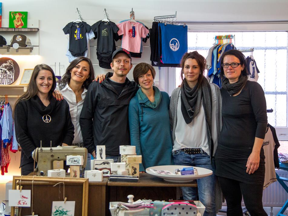Das Team von Kielfalt (v. li.): Gudrun (Her6inder7), Sevinc (Herzstück), Eike (Kiel hat Stil), Saskia (Förde Kiste), Carina (Sprottenglück), Karo (Karomanie). Es fehlt: Sina (Fräulein Tilda)