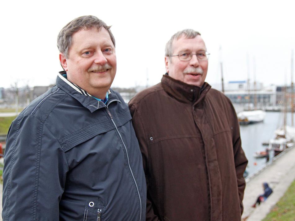 „Ich werde versuchen, weniger zu essen. Es kann ja nicht schaden, sich so etwas zumindest vorzunehmen!“ Rainer (63, re.)  |  „Ich habe mir  vorgenommen, liebevoller mit meinen Kollegen umzugehen! (lacht) Mal sehen, ob ich mich daran halten ...