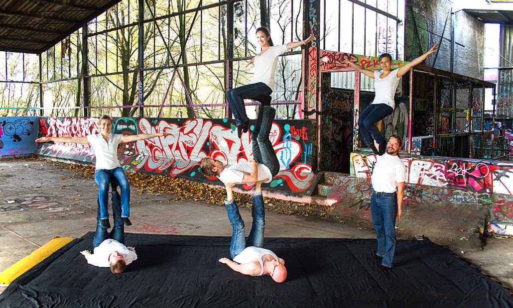 „AkroKiel“ präsentiert vom 19. bis zum 21. Februar das Akrobatikfestival mit Open Stage im Audimax und Sportzentrum der CAU