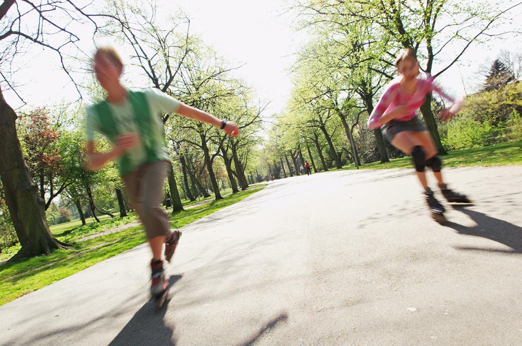 Rollerbladen ist eine tolle Alternative zum klassischen Spaziergang