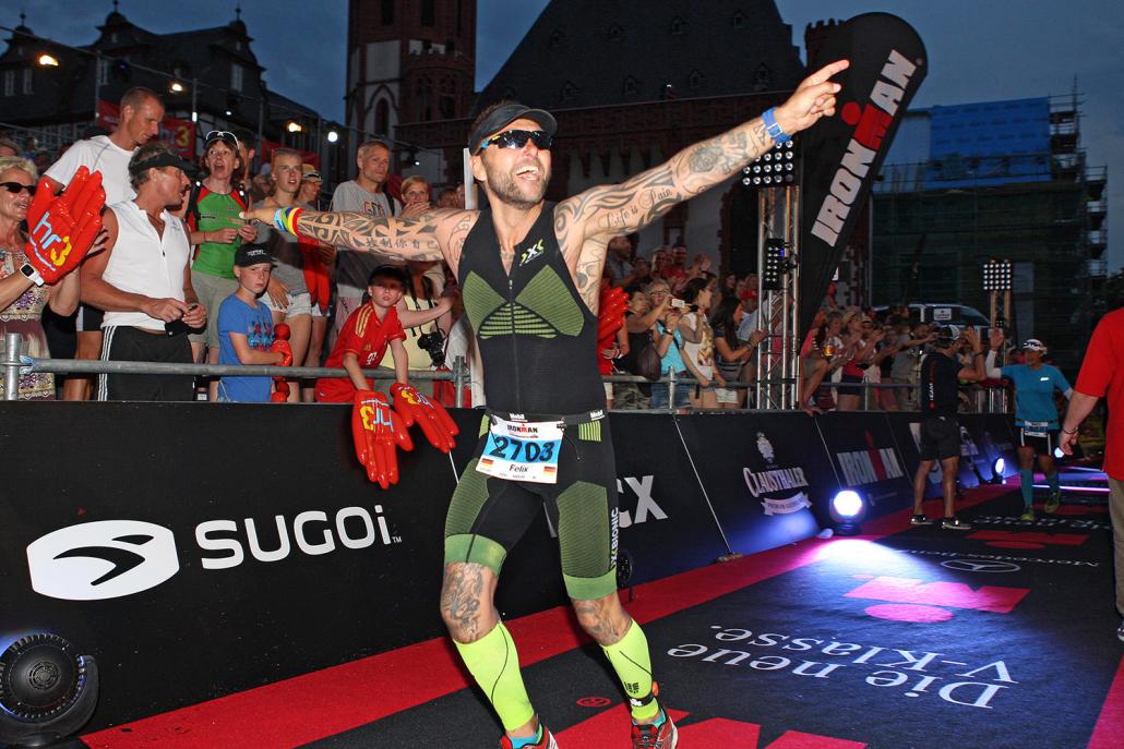 Felix beim Zieleinlauf des Ironman-Triathlon in Frankfurt