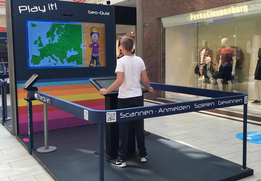 Das Geo-Quiz ist eine der spannenden Stationen auf dem Play-It!-Parcours im SOPHIENHOF