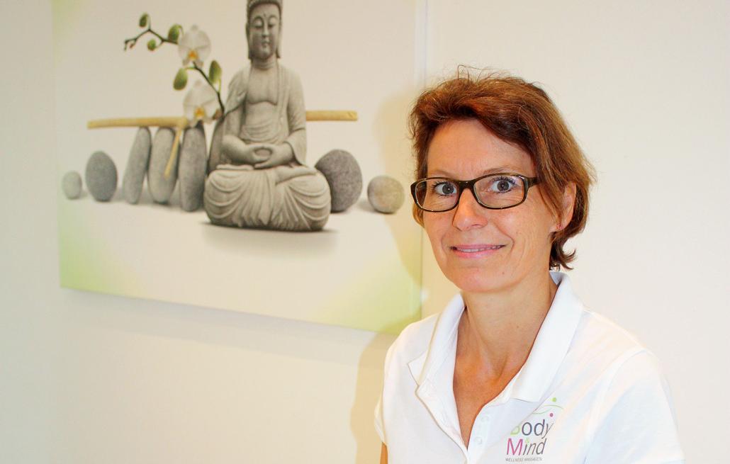 Birte Möller bietet in ihrem Studio entspannte Wellnessmassagen, welche Entschleunigung erlauben