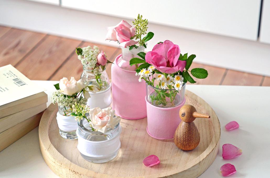 Mit diesem einfachen Trick, lassen sich bildhübsche Vasen erstellen
