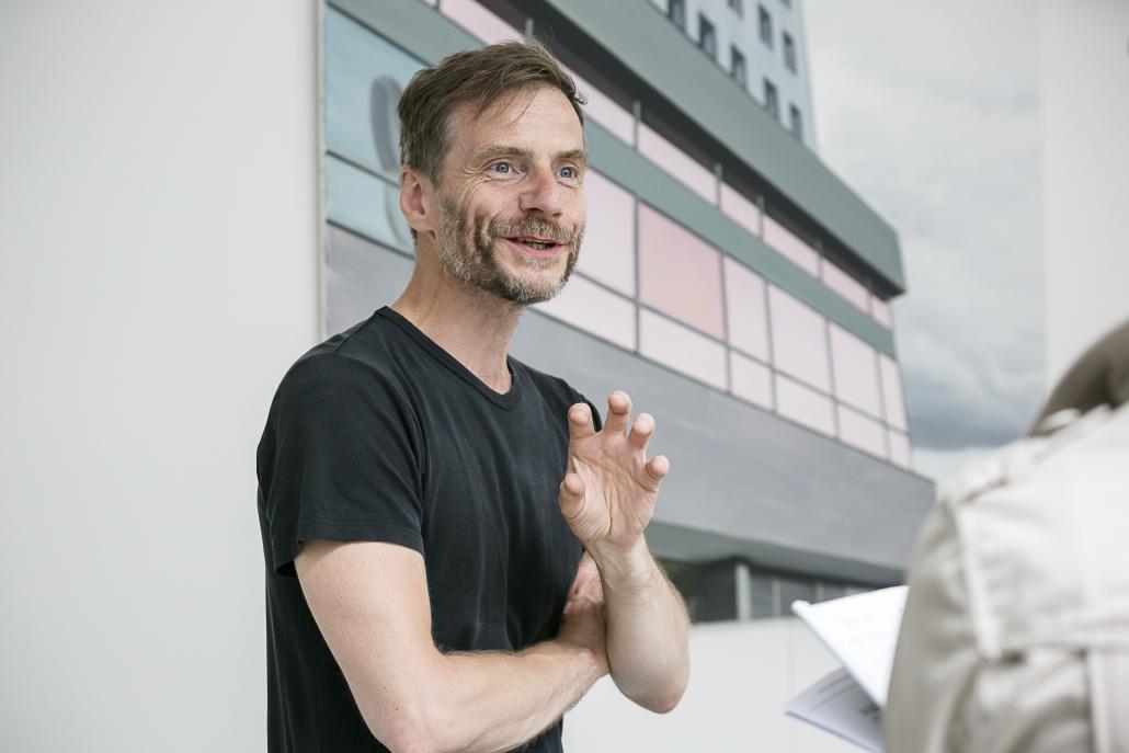 Der Künstler Klaus Walter und seine Kunst sind schon weit gereist