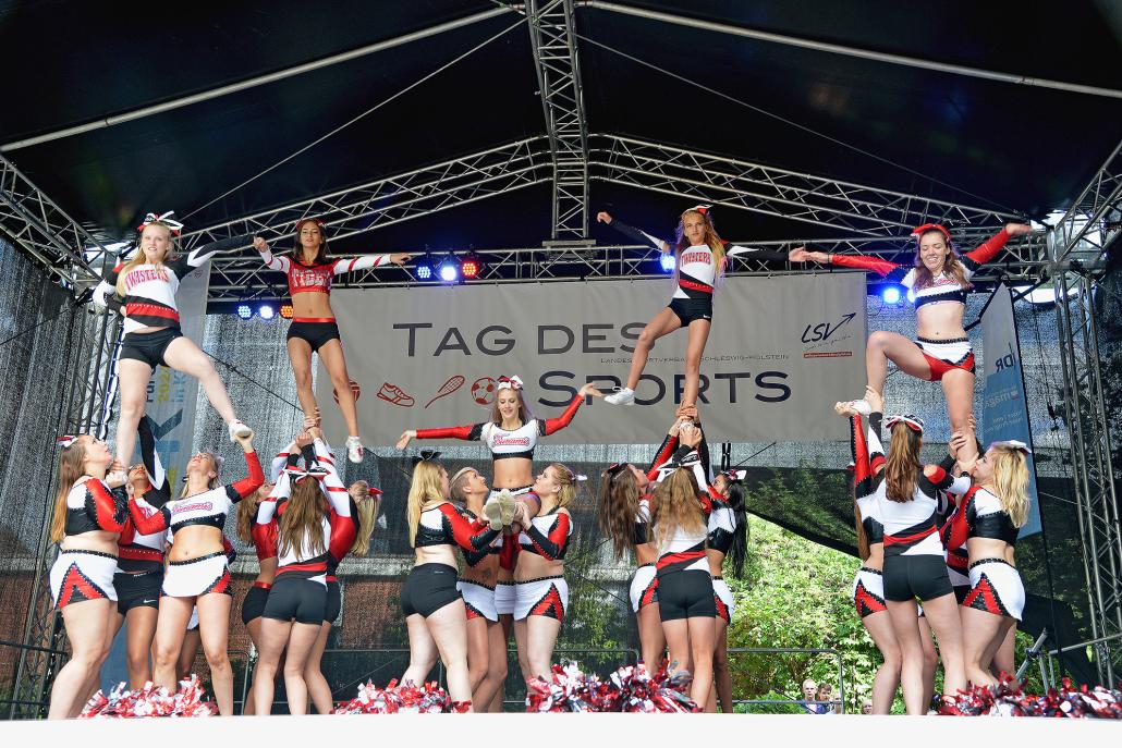 Beim Streetdance-Award treten viele Tänzer in unterschiedlichen Disziplinen gegeneinander an