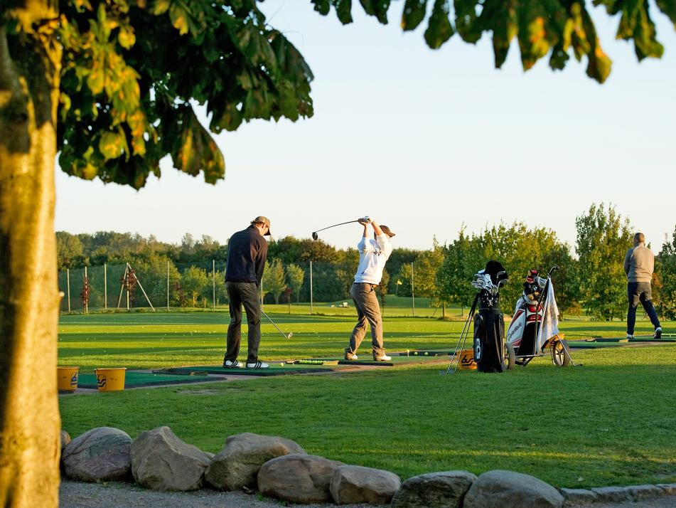 Beim Tag der offenen Tür können Golf-Interessierte sich ausprobieren