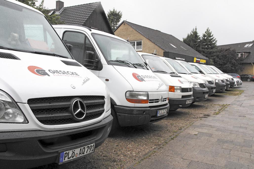 Mit den Giesecke-Fahrzeugen nimmt das Team Aufträge im ganzen Norden wahr