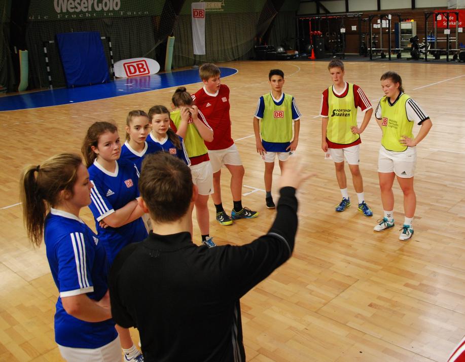 14 Jugendliche genossen im DB Sportcamp ein professionelles Training mit dem THW Kiel 