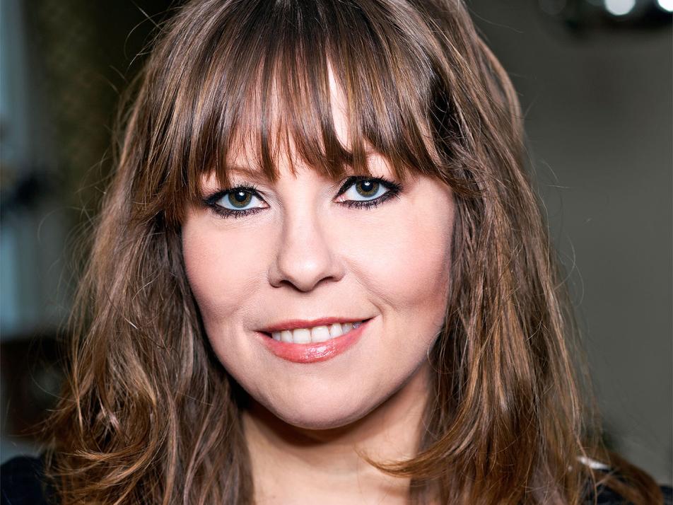 Am 29. Januar präsentiert Katie Freudenschuss eine Show voller schonungsloser Offenheit und musikalischer Raffinesse