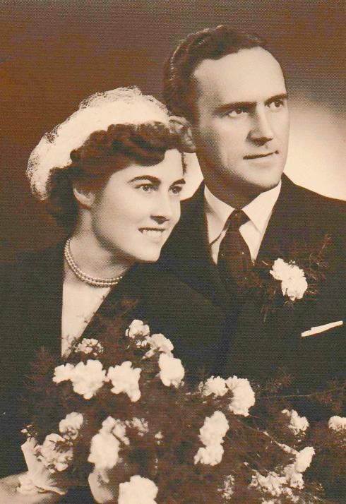 Die Hochzeit von Adelheid und Kurt Liesel fand im Standesamt am 26.08.1952 in Kiefersfelden statt
