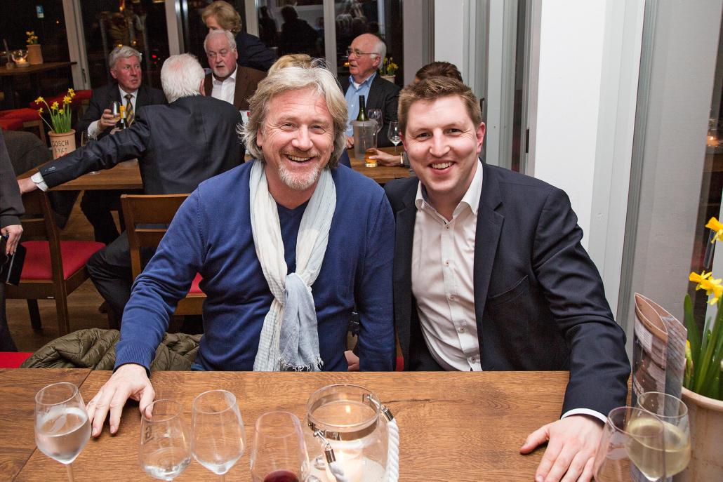 Geschäftsführer von Kiel-Marketing, Uwe Wanger und Michael Saitner (v. li.): „GOSCH Sylt ist ein gastronomisches Highlight, welches einfach nach Kiel gehört!“