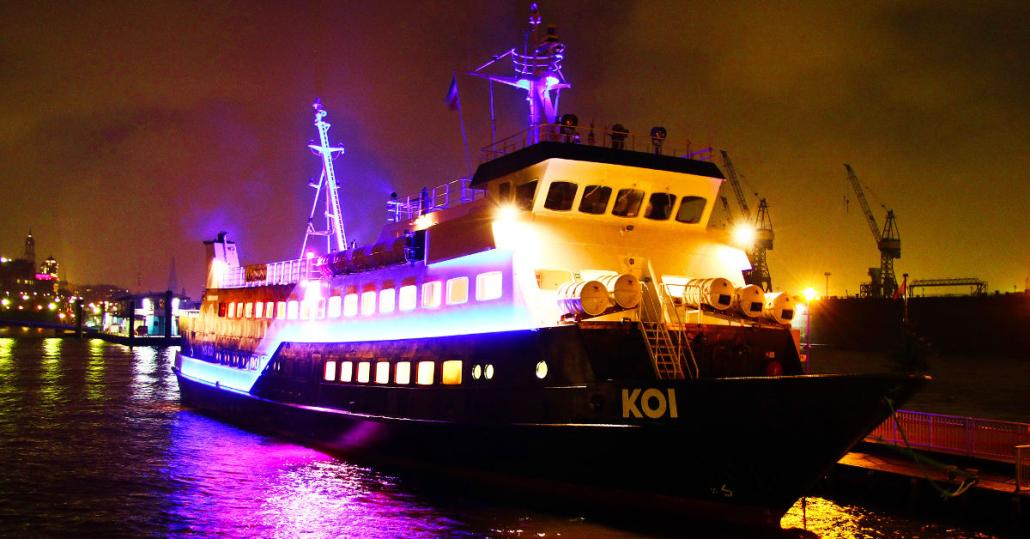 Houseboat-Party zu Ostern auf der Kieler Förde