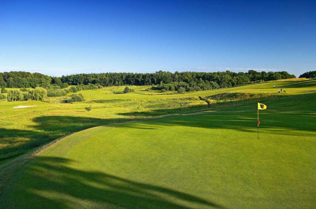 Golfspaß im Grünen auf dem Gelände des Golfclubs Havighorst