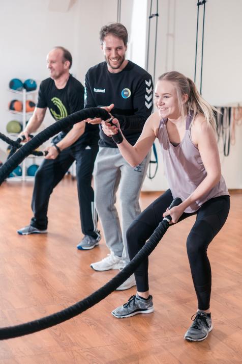 Das funktionelle Training des FIT Sportclubs ist ebenso spaßig wie effektiv