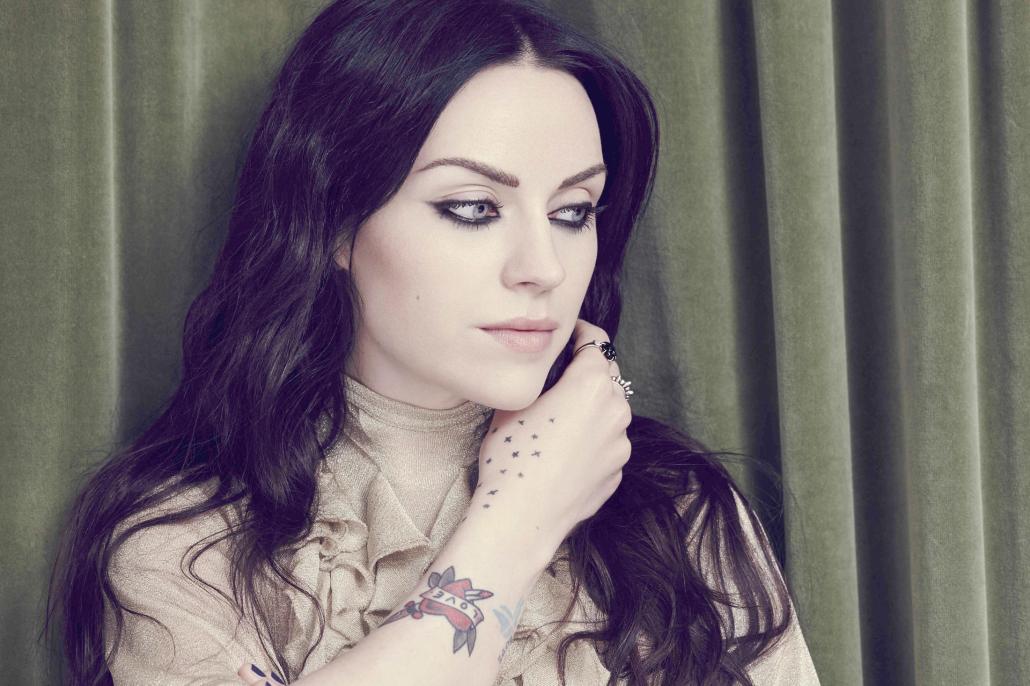 Die schottische Singer-Songwriterin Amy Macdonald eröffnet mit ihrem Konzert am 16.06. die R.SH-Bühne an der Hörn