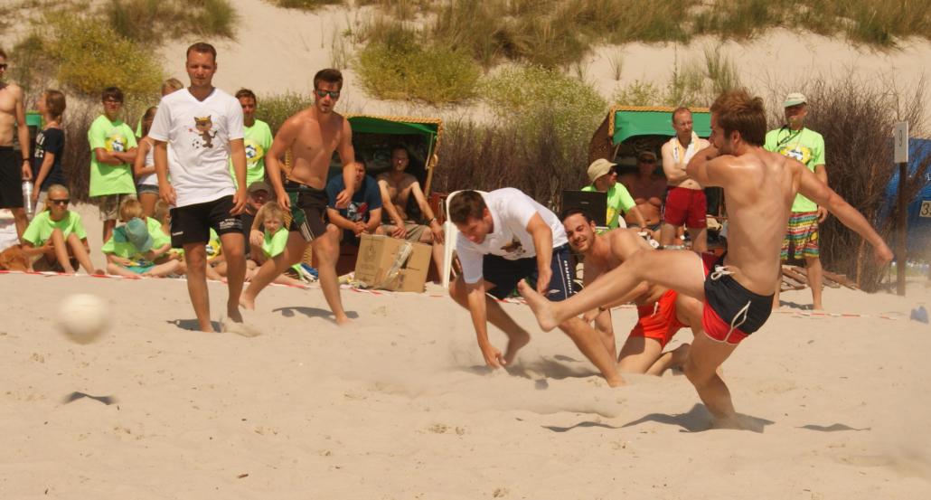 Auch dieses Jahr findet der BeachSoccer Cup im Kieler Werftpark statt