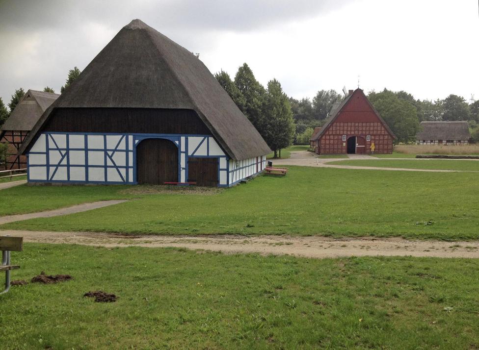 Tauchen Sie in die Welt des 18. und 19. Jahrhunderts ein  und erleben Sie eine andere Welt im Freilichtmuseum Molfsee