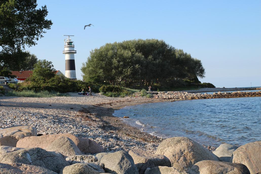 Abwechslungsreiche Frühstücksangebote mit Panorama-Meerblick gibt es im Pavillon-Restaurant direkt am Leuchtturm Bülk