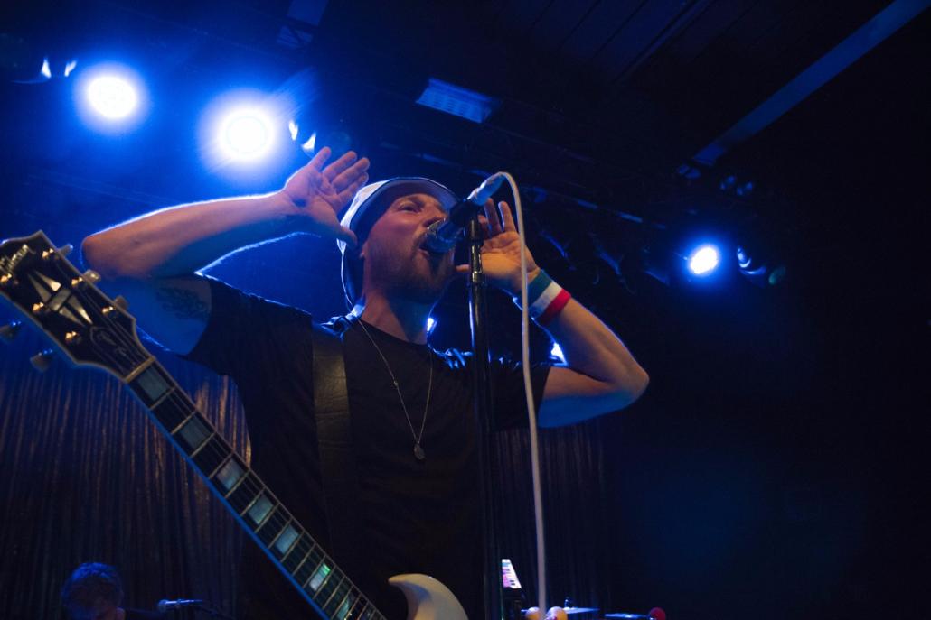 Die Beatsteaks um Frontsänger Arnim Teutoburg-Weiß begeisterten ihre Fans in der ausverkauften Pumpe