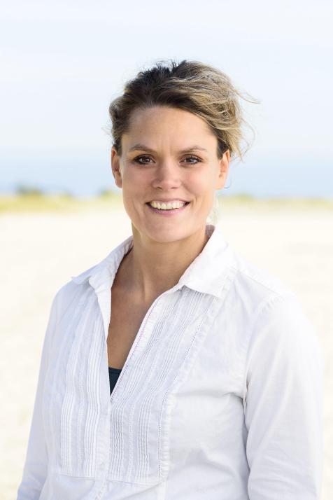 Logopädin Carolin Möller bietet die tiergestützte Therapie in ihrer Praxis an