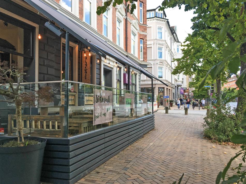 Das Sidewalk auf der Holtenauer