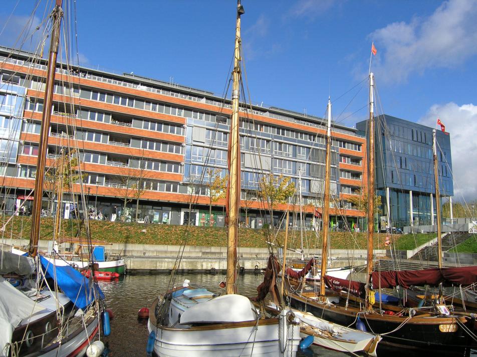 Das Kieler Capita-Servicecenter befindet sich direkt am malerischen Germaniahafen