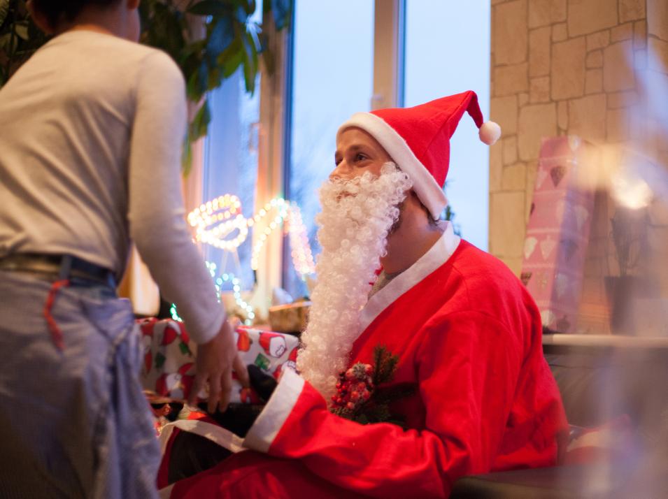 Dank der fleißigen Unterstützung der Kieler konnte KIELerleben auch 2017 zu Weihnachten die Gruppen zweier Kinderheime beschenken