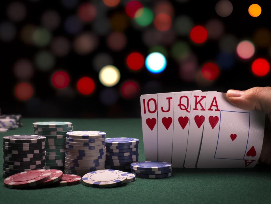 Beim Poker kommen Spannung, Spaß und Konzentration nicht zu kurz